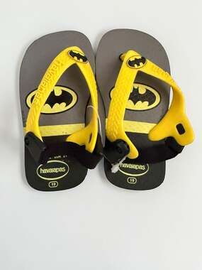 Havaianas Baby Heroes Batman Flip Flop Sandals with Elastic Backstrap Size 19